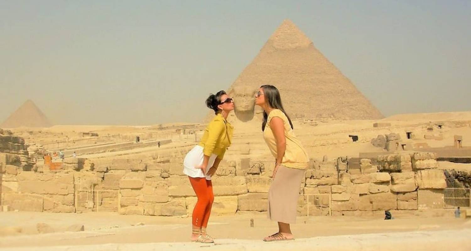 Grand Egyptian Museum & Pyramids of Giza Tour – Book Your Unforgettable Adventure Now